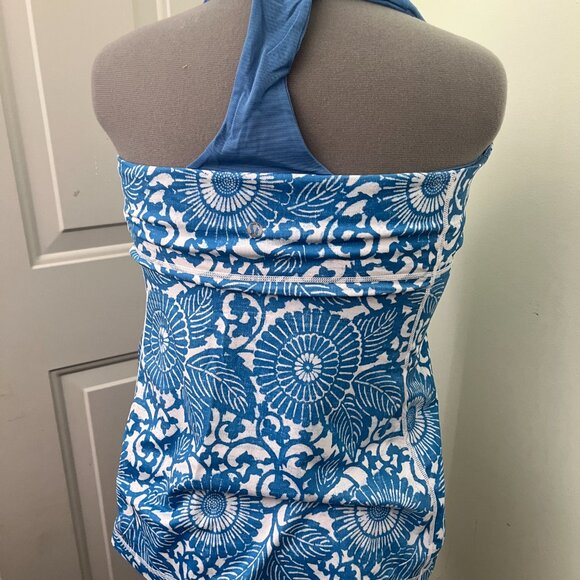 Lululemon Scoop Neck Tank Beachy Floral White Porcelaine SZ 12 - Picture 3 of 6